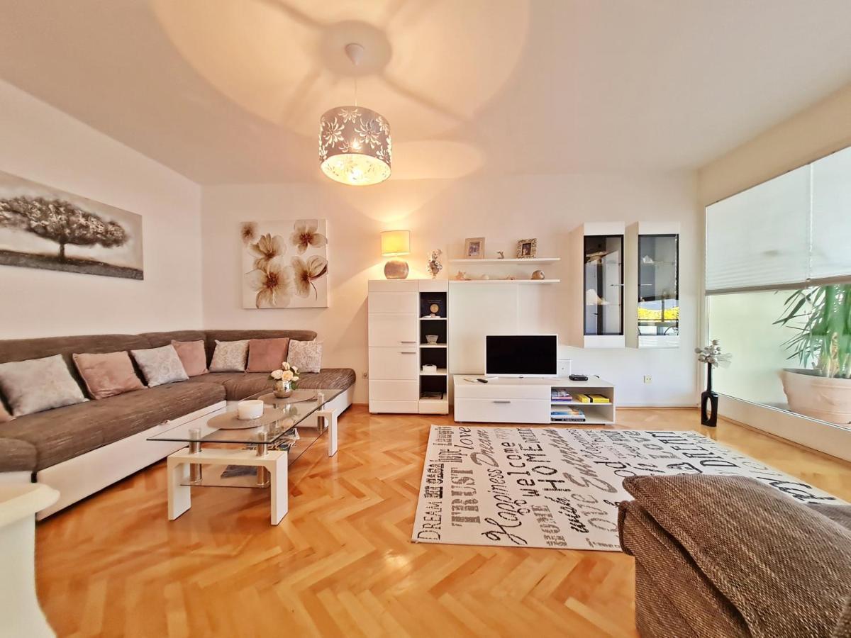 Beach Apartment Ivana Omiš Exterior foto