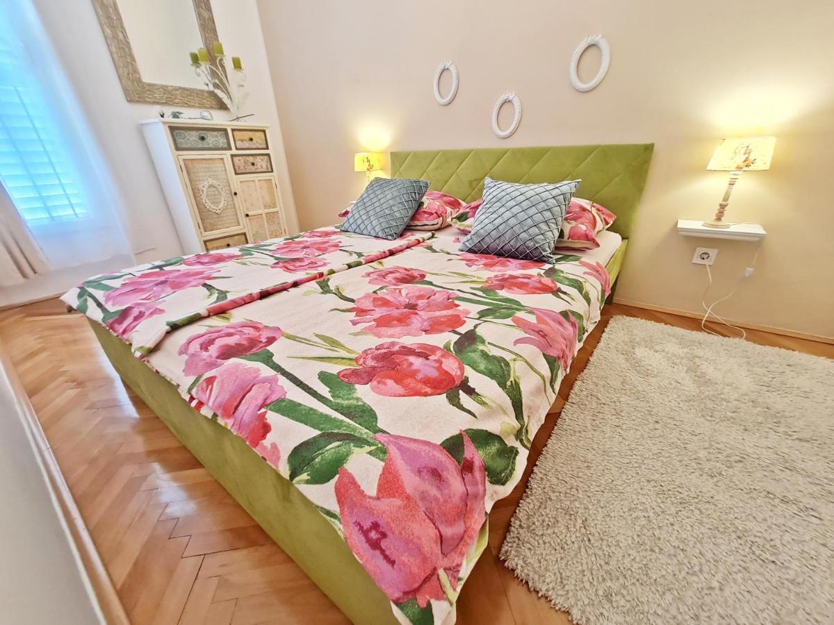 Beach Apartment Ivana Omiš Exterior foto